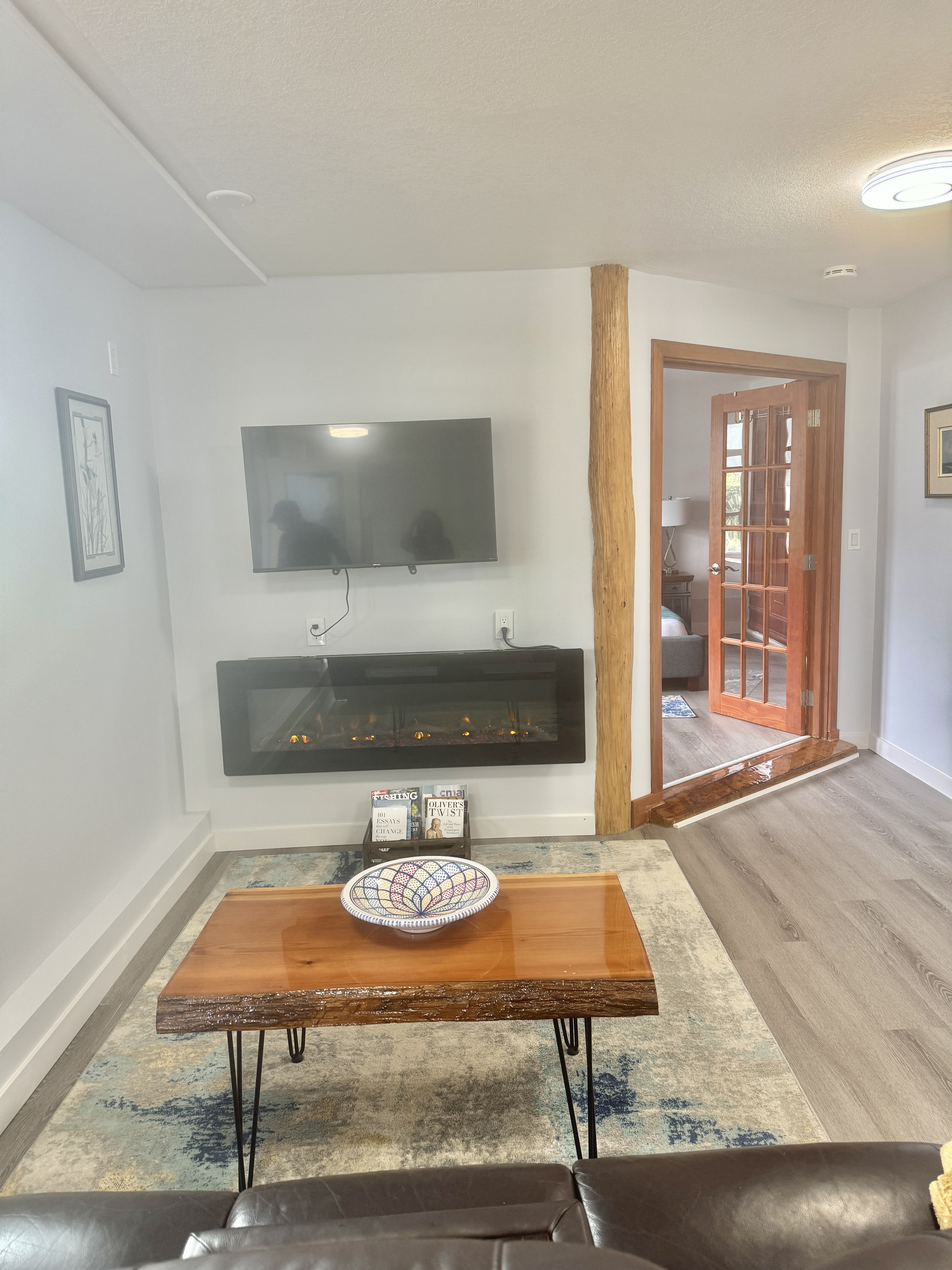 1260 Marine Drive – Exterior